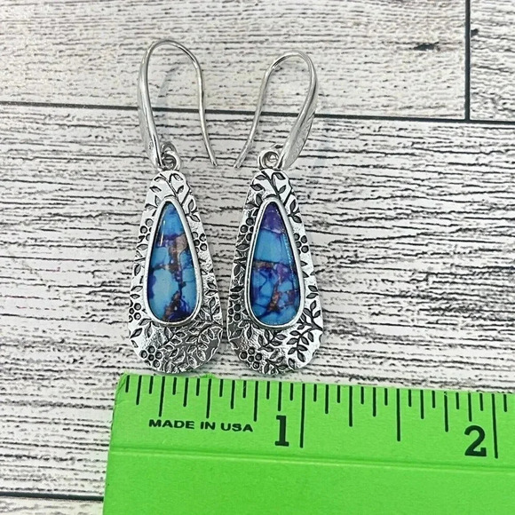 NWOT Silver Tone Faux Turquoise Pear Drop Earrings - Picture 6 of 6
